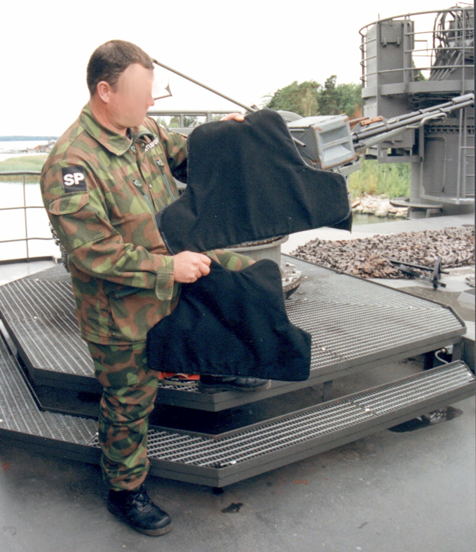 Lifeesit.jpg (540929 bytes)