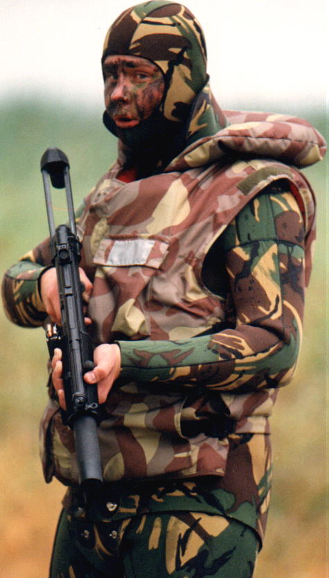 Lifejack.jpg (65162 bytes)